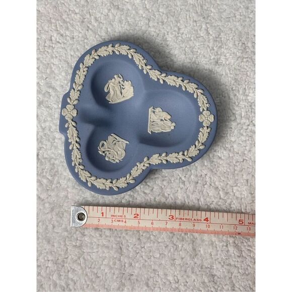 Wedgwood Blue Jasperware Clover Tray/Vintage in Original Box - Picture 9 of 16